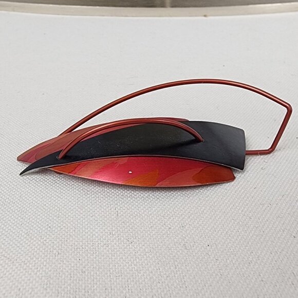 Vintage Red Modernist Metal Red Brooch - Picture 2 of 4